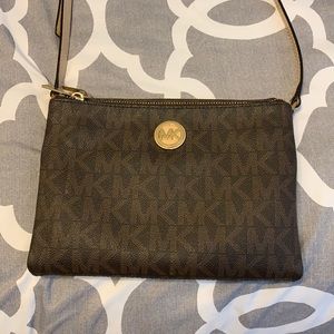 Michael Kors Crossbody